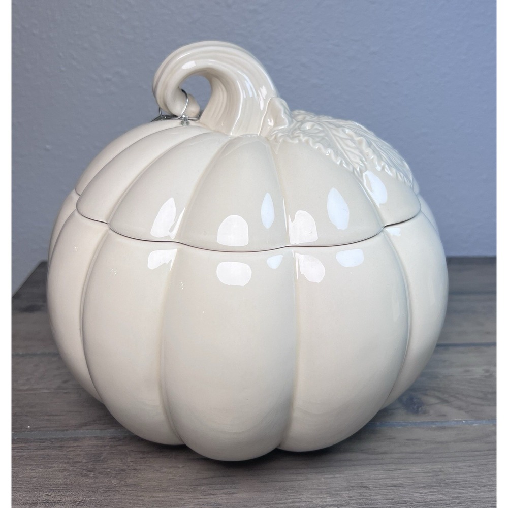 2009 Harry Slatkin Bath & Body White Ceramic Fall Pumpkin Cookie Jar Candy Dish - Picture 12 of 12